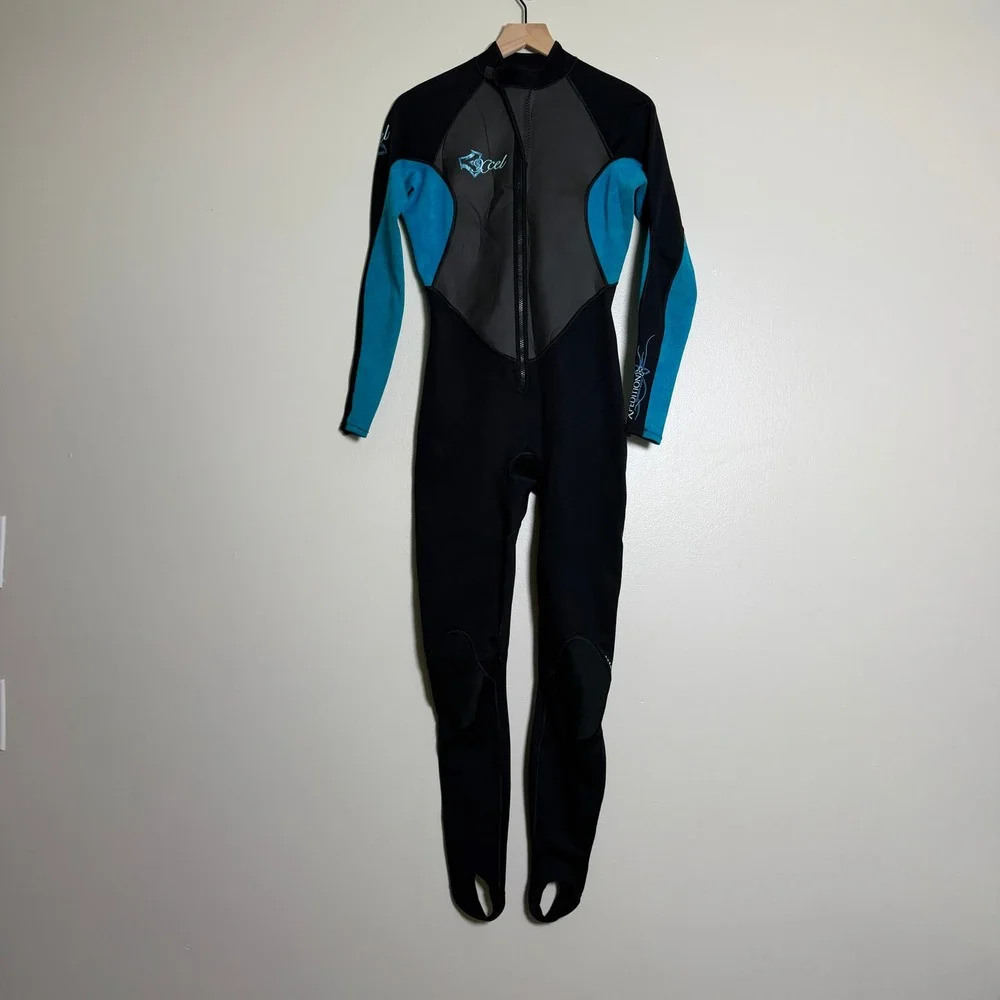 Xcel Womens Scuba Wetsuit 8T Black Blue Xpedition Tri-Density WX001329